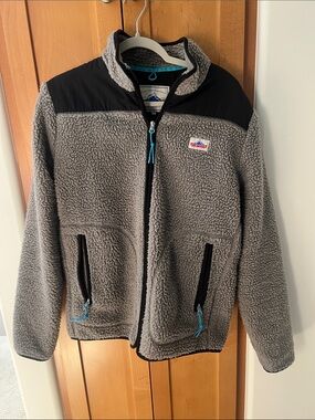 Penfield Gray Sherpa Performance Jacket with Black Yoke